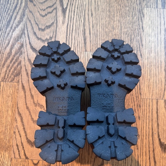 Prada Monolith logo Leather loafer size 7 - Picture 5 of 12